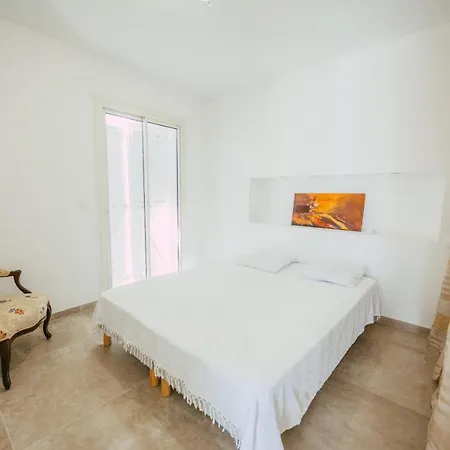 A 2mn De La Du Ruppione *