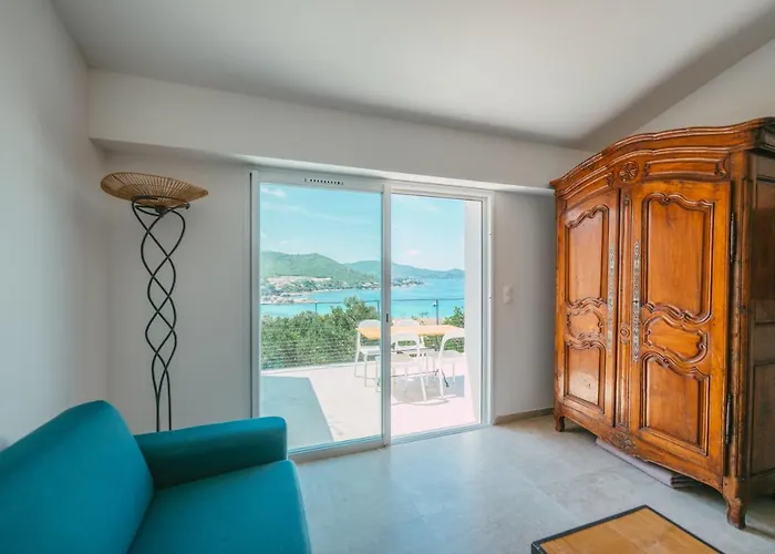 A 2mn De La Du Ruppione